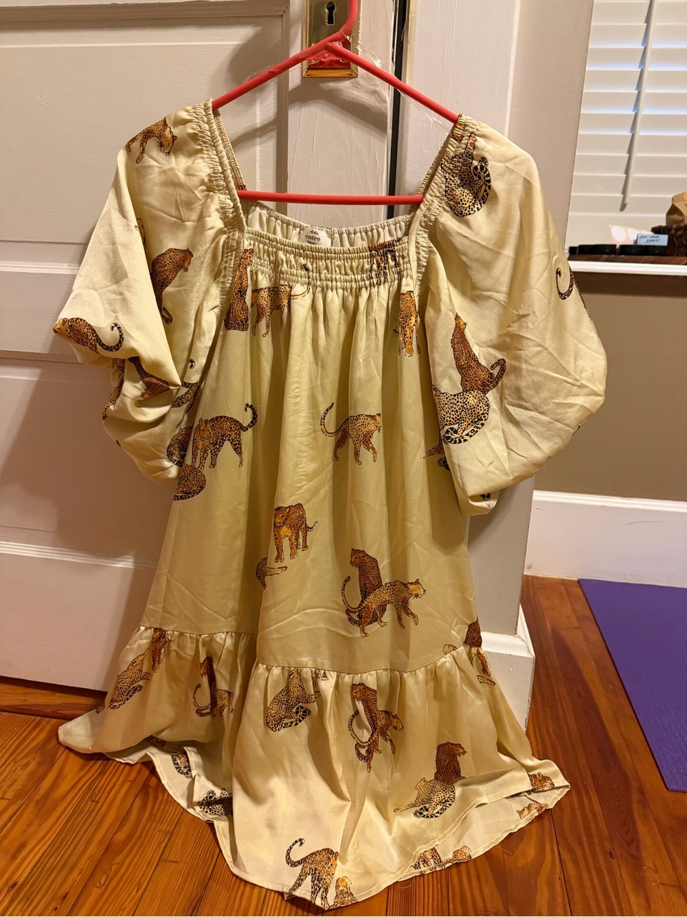 Entro satiny Leopard print boutique dress size medium - Picture 5 of 6